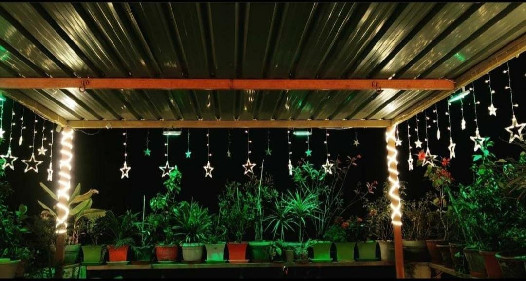 Om Shanthi Paying Guest House - Varanasi — Photos 1