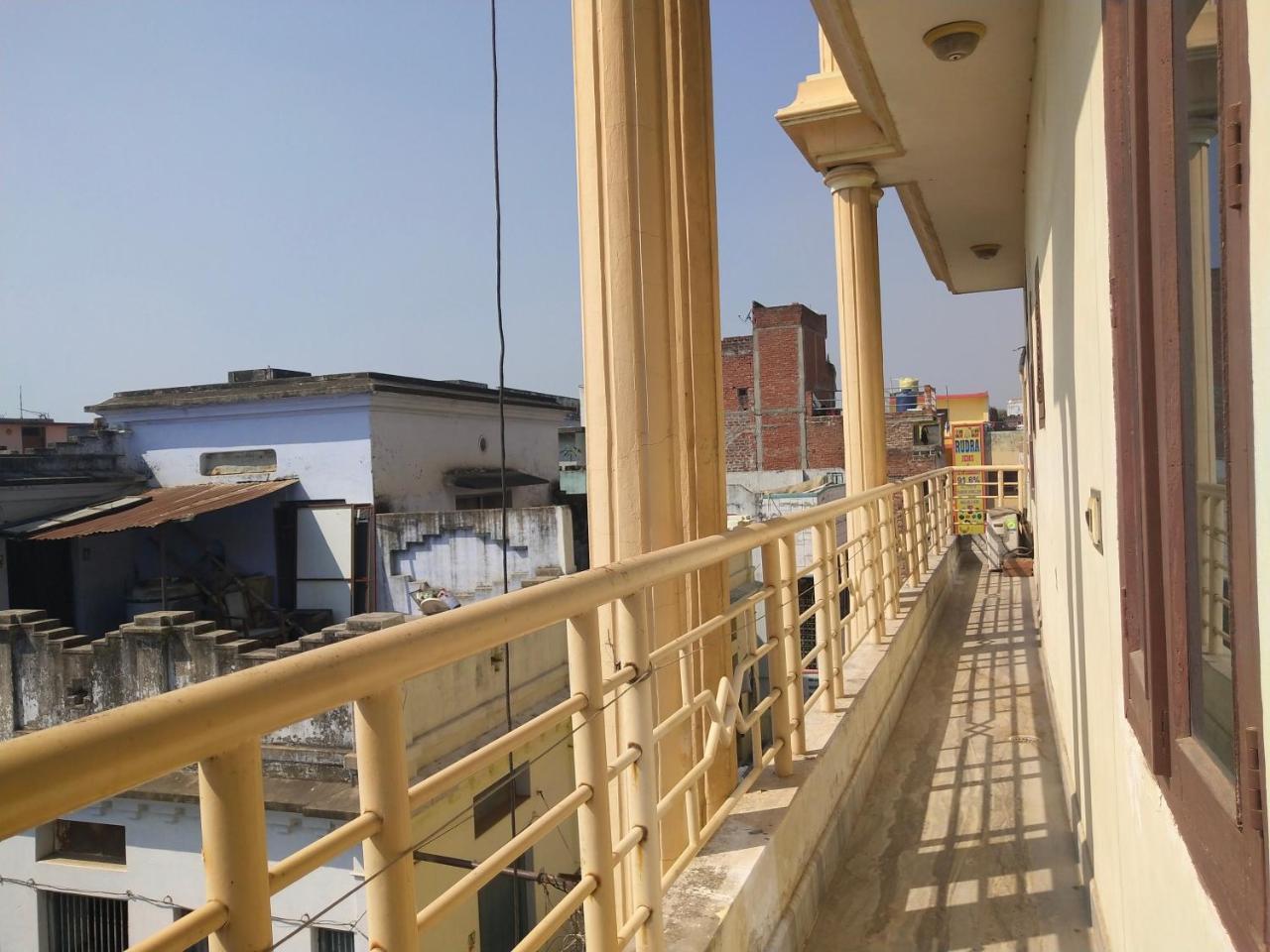 Om Shanthi Paying Guest House - Varanasi — Photos 3